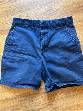 GAP Men's Navy Flat-Front Chino Shorts size 29